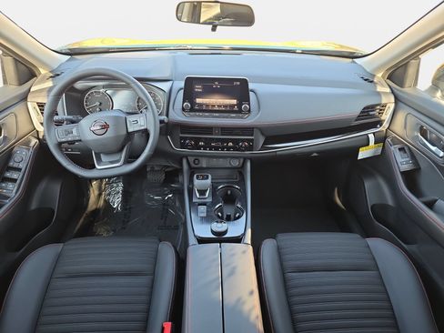 New 2026 Nissan Rogue SV AWD/4WD image 9