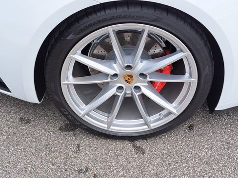 Used 2024 Porsche 911 Targa 4S image 12