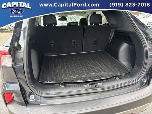 Certified 2022 Ford Escape Titanium w/ Titanium Elite Package image 16