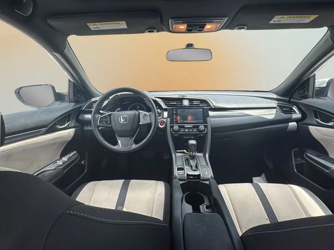 Used 2018 Honda Civic EX image 13