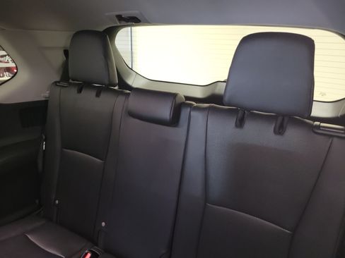 Used 2026 Toyota Grand Highlander FWD image 13