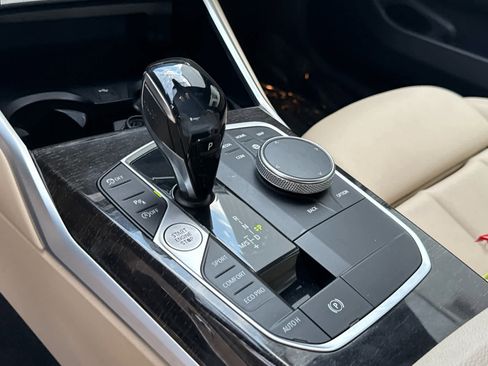 Certified 2021 BMW 330i xDrive Sedan w/ Convenience Package image 13