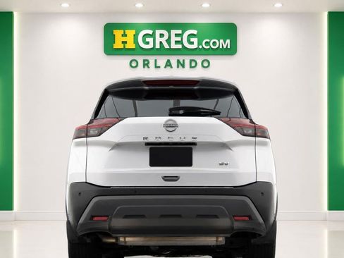 Used 2023 Nissan Rogue SV FWD image 8