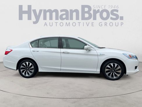 Used 2015 Honda Accord Touring image 2