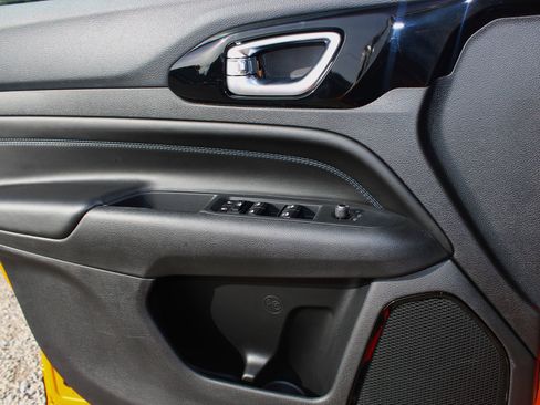 New 2026 Jeep Compass Latitude image 12