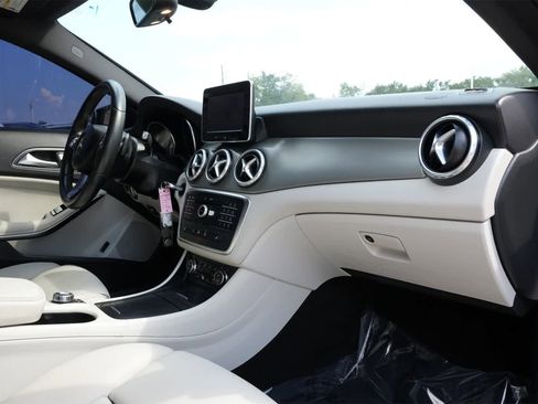 Used 2016 Mercedes-Benz GLA 250 image 21
