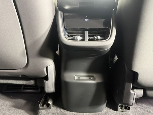 Used 2025 Polestar Polestar 3 image 15