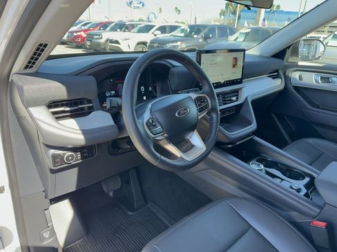 Certified 2025 Ford Explorer Active w/ Active Comfort Package image 10