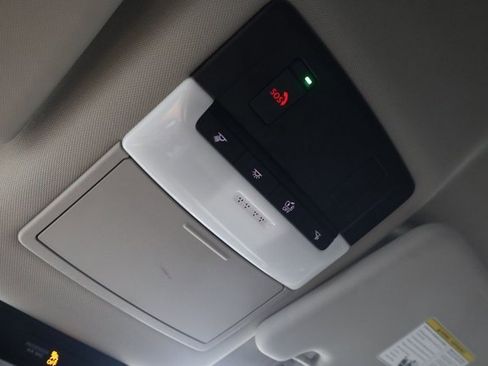 Used 2023 Nissan Rogue SV image 22