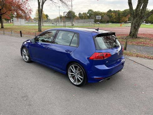 Used 2017 Volkswagen Golf 4-Door image 13
