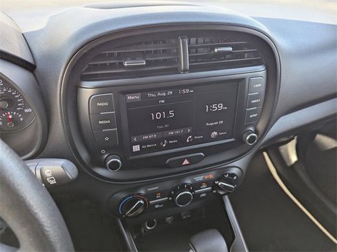 Used 2022 Kia Soul LX w/ Technology Package image 25