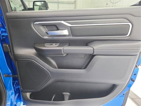 New 2026 RAM 1500 4x4 Crew Cab image 39