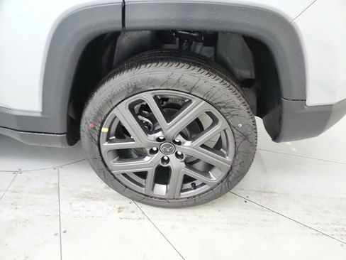 New 2026 Jeep Compass Latitude image 31