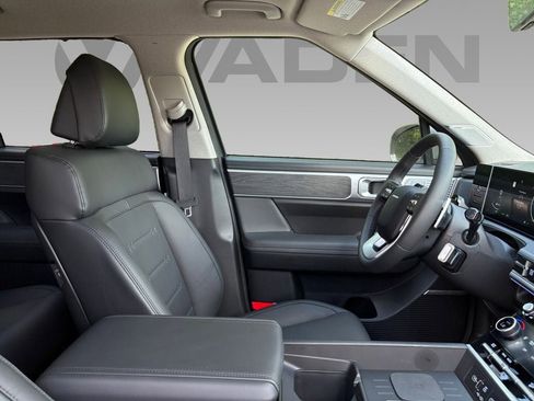 New 2025 Hyundai Santa Fe Limited image 6