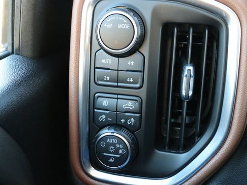 Used 2022 Chevrolet Silverado 3500 High Country w/ Z71 Off-Road Package image 21