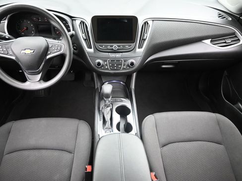 Used 2024 Chevrolet Malibu LT FWD image 12