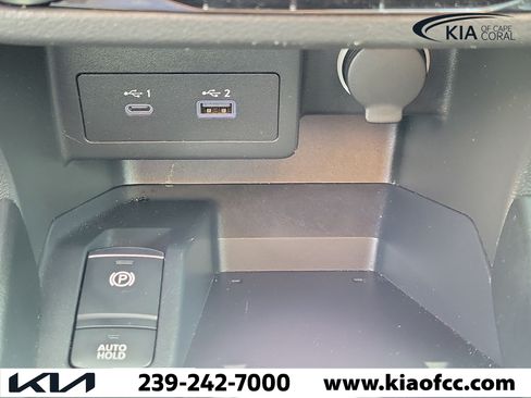Used 2021 Nissan Kicks SV w/ Interior Electronics Package FWD image 28
