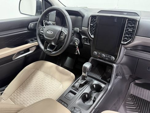 Used 2025 Ford Ranger XLT w/ FX4 Off-Road Package image 38