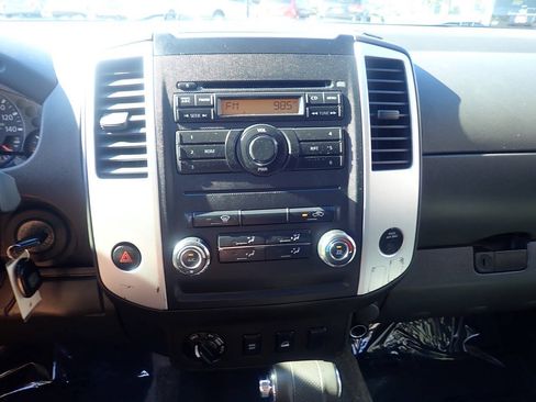 Used 2011 Suzuki Equator Sport AWD/4WD image 5