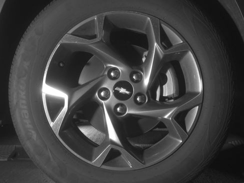 Used 2025 Chevrolet Trax LT w/ LT Convenience Package FWD image 13