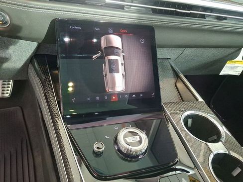 Used 2025 Cadillac Escalade V image 25