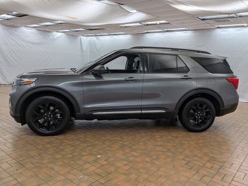 Used 2023 Ford Explorer XLT w/ Equipment Group 202A image 4