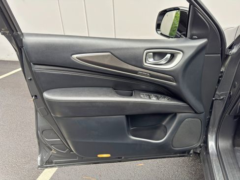 Used 2020 INFINITI QX60 Signature Edition w/ Cargo Package Essential FWD image 45