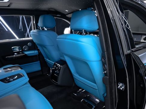 Used 2023 Rolls-Royce Phantom Sedan RWD image 55