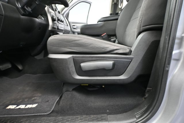 Used 2019 RAM 1500 Warlock AWD/4WD image 16