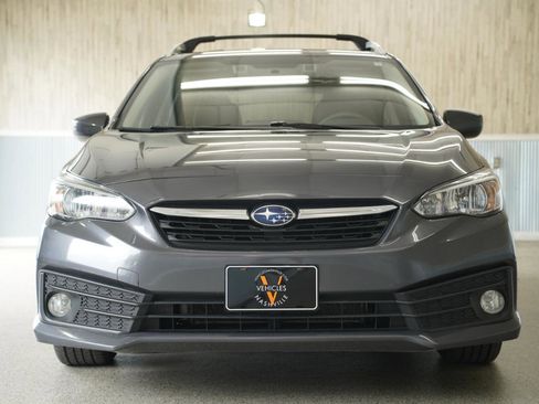 Used 2022 Subaru Impreza 2.0i Premium image 3