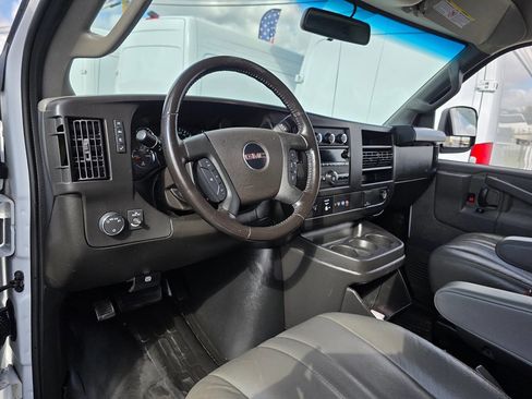 Used 2023 GMC Savana 2500 Extended w/ Driver Convenience Package image 17
