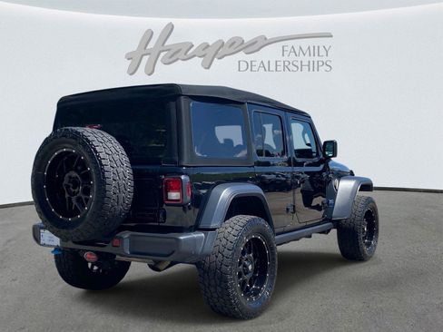 Used 2023 Jeep Wrangler Unlimited w/ Cold Weather Group image 3