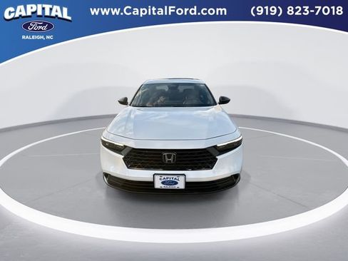 Used 2024 Honda Accord Sport image 3