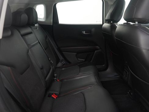 Used 2018 Jeep Compass Trailhawk w/ Cold Weather Group image 12