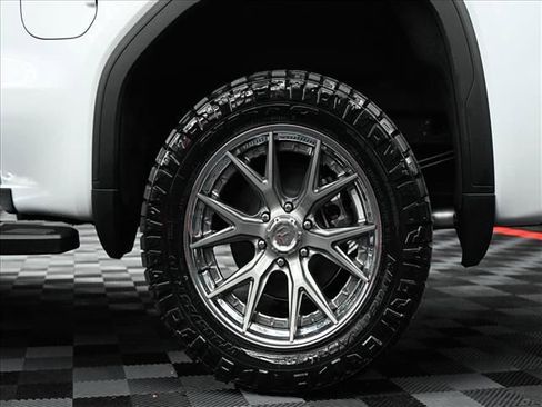 New 2026 GMC Sierra 1500 SLT w/ SLT Premium Plus Package image 13