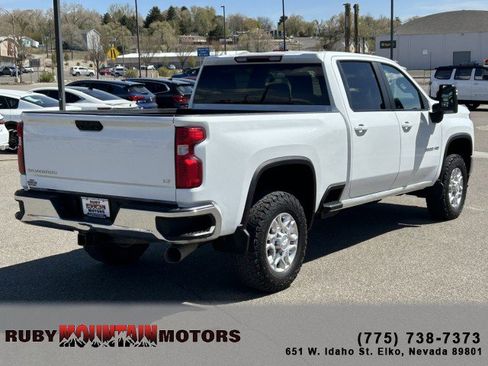 Used 2020 Chevrolet Silverado 3500 LT w/ Convenience Package AWD/4WD image 7