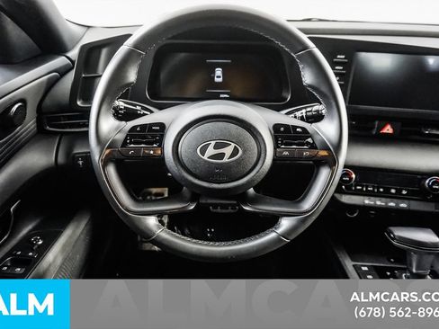 Used 2025 Hyundai Elantra Sport FWD image 24