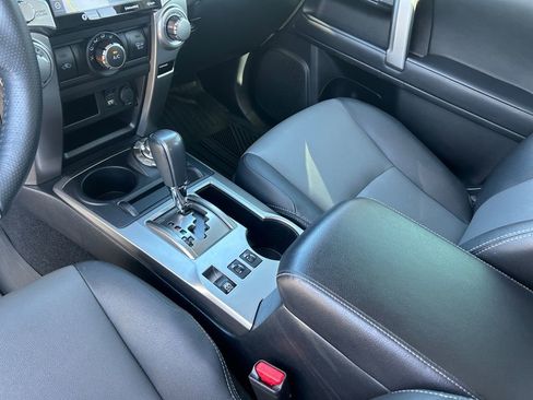 Used 2020 Toyota 4Runner SR5 Premium image 21
