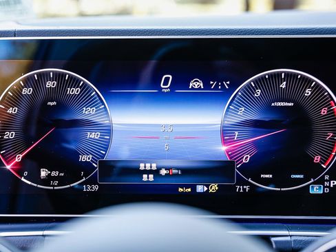 New 2026 Mercedes-Benz GLS 450 4MATIC image 23