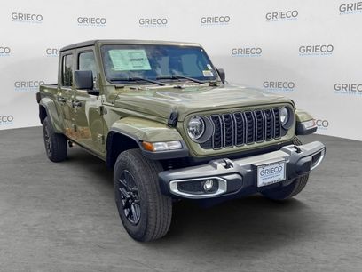 New 2025 Jeep Gladiator Sport