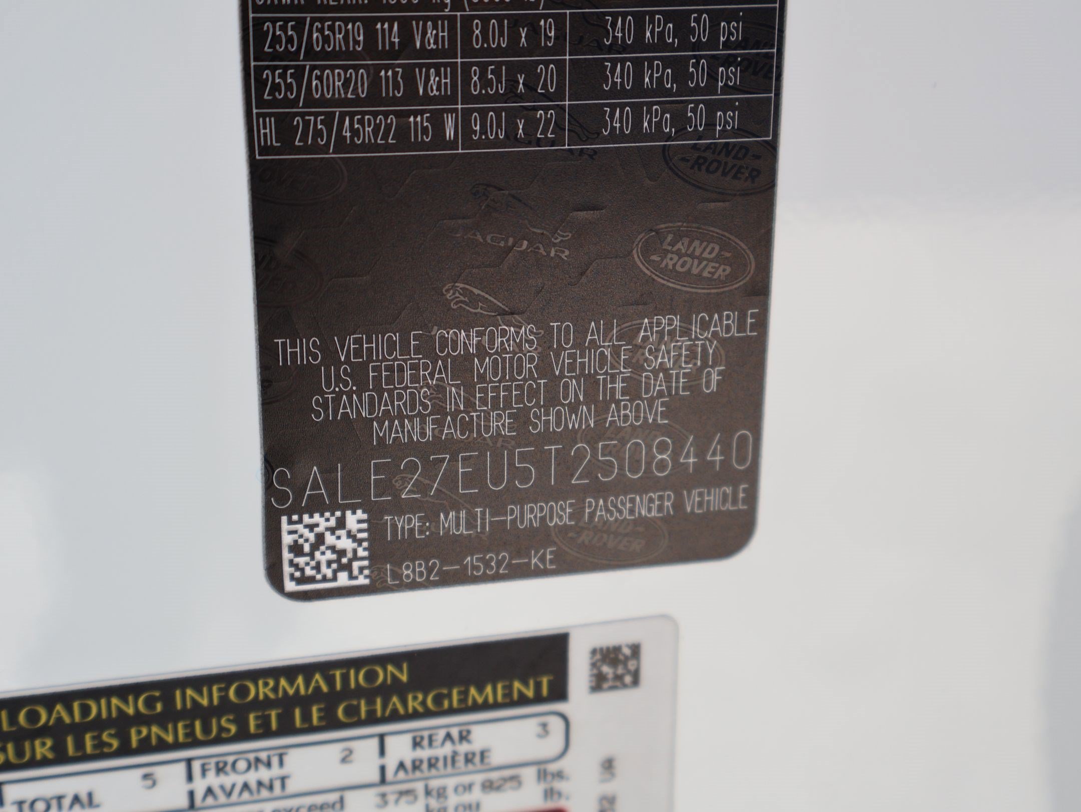 Used 2026 Land Rover Defender 110 X-Dynamic SE AWD/4WD image 36
