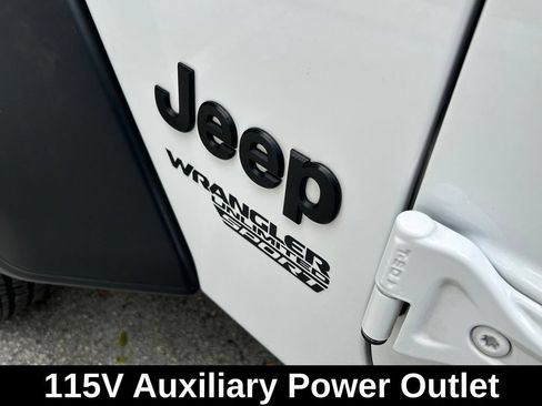 Used 2021 Jeep Wrangler Unlimited Sport w/ Sun And Sound Package AWD/4WD image 28
