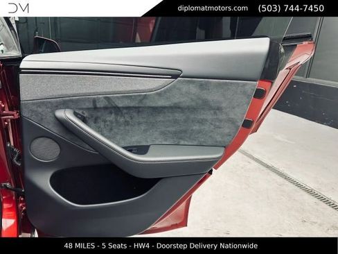 Used 2026 Tesla Model Y AWD image 27