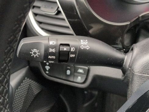 Used 2023 Kia Seltos EX image 15