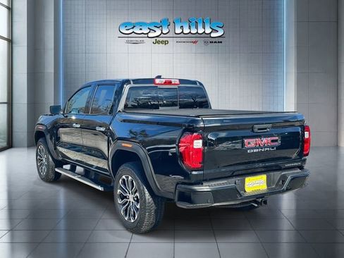 Used 2023 GMC Canyon Denali image 5