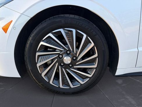 Used 2022 Hyundai Sonata Limited image 10