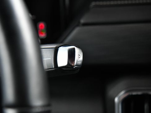 Used 2024 GMC Acadia Elevation image 37