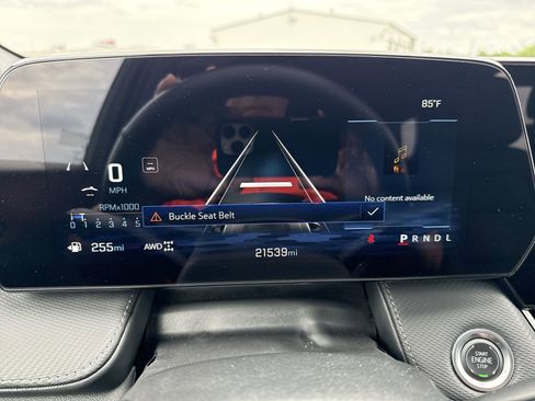Used 2025 Chevrolet Equinox LT AWD/4WD image 10