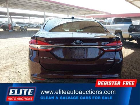 Used 2017 Ford Fusion SE w/ Fusion SE Technology Package image 32