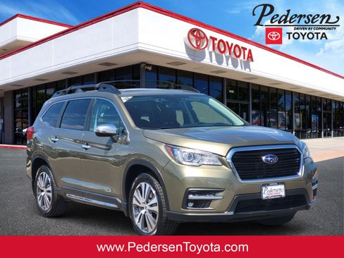 Used 2022 Subaru Ascent Touring AWD/4WD image 1